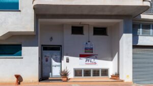 Ingresso sede operativa UniAC/PFL Group a Cirò Marina